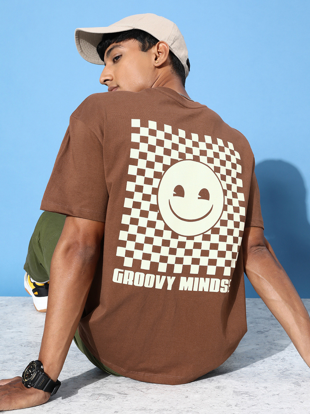 

Kook N Keech Emoji Men Dusty Brown Pure Cotton Love is in the Air Infused Checks T-shirt