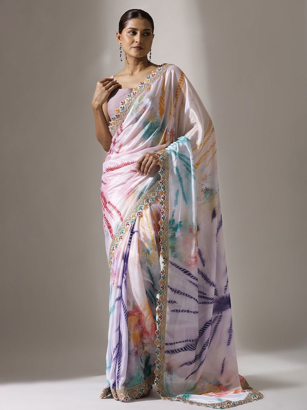 

Qahal Tie and Dye Sequinned Poly Chiffon Saree, White