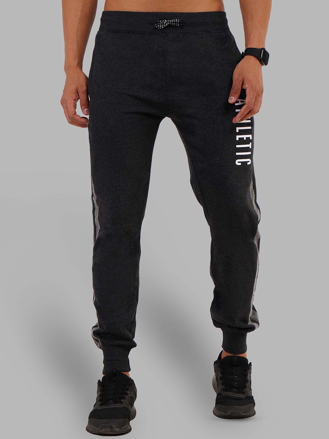 

STARFOX Men Typography Cotton Mid-Rise Joggers, Charcoal