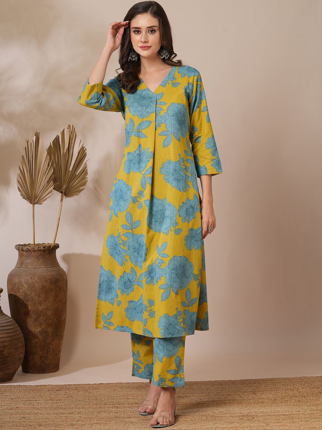 

FASHOR Floral Printed Straight Fit Tunic With Trouser, Lime green