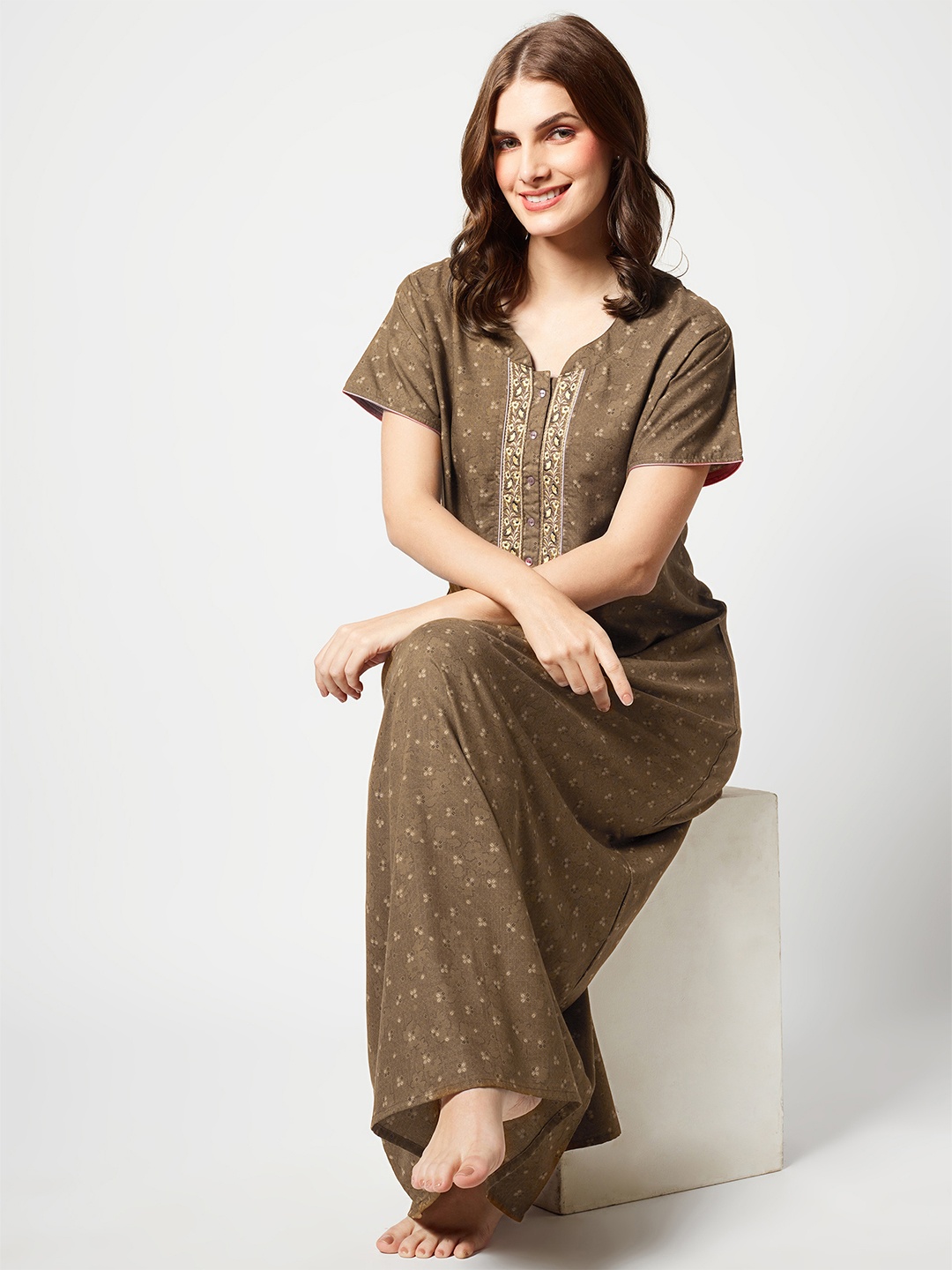 

Zeyo Floral Printed Maxi Nightdress, Brown