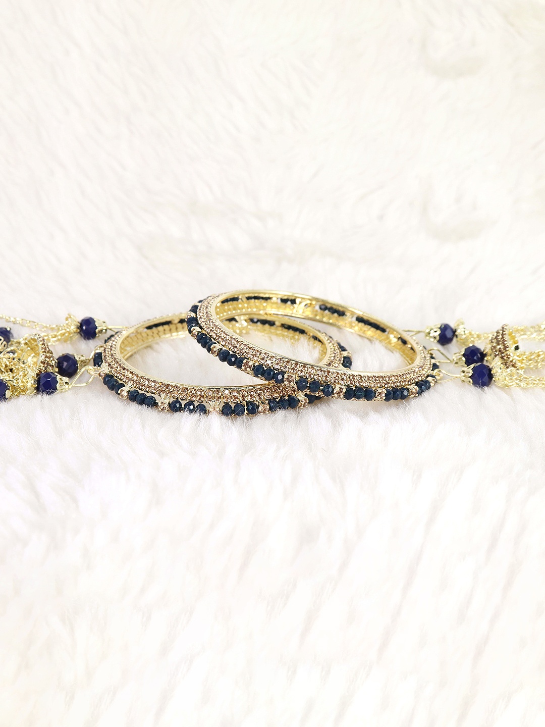 

LAVAZZA Set Of 2 Cubic Zirconia Stone-Studded & Pearls Beaded Latkan Bangles, Gold