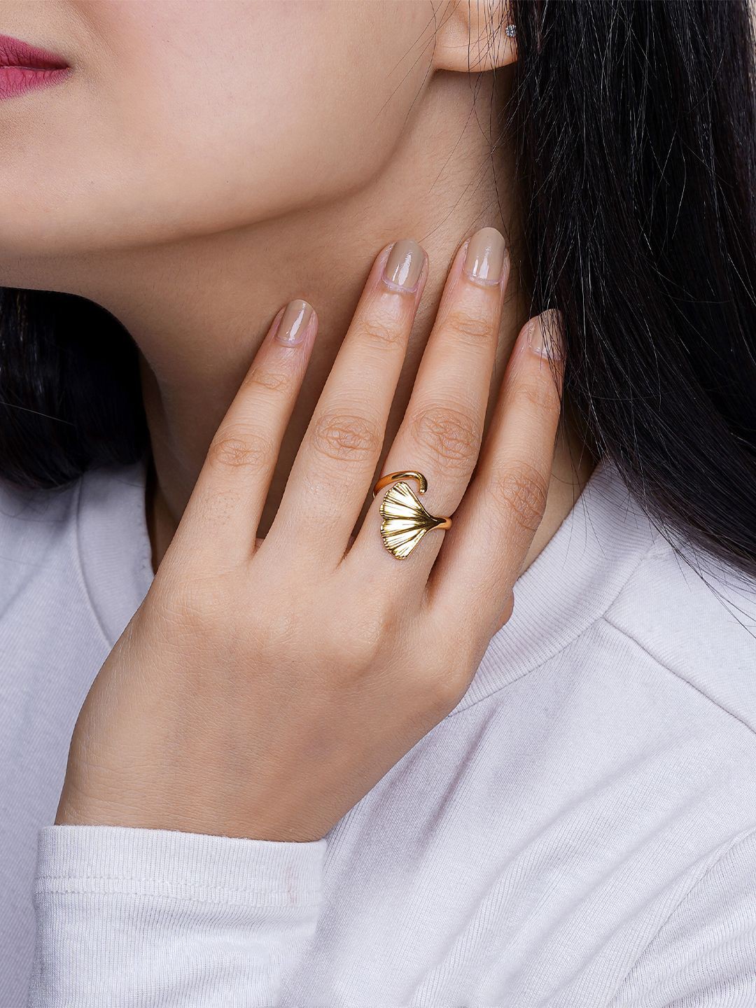 

SWASHAA Rosalie 18KT Gold-Plated Stainless Steel Adjustable Finger Ring