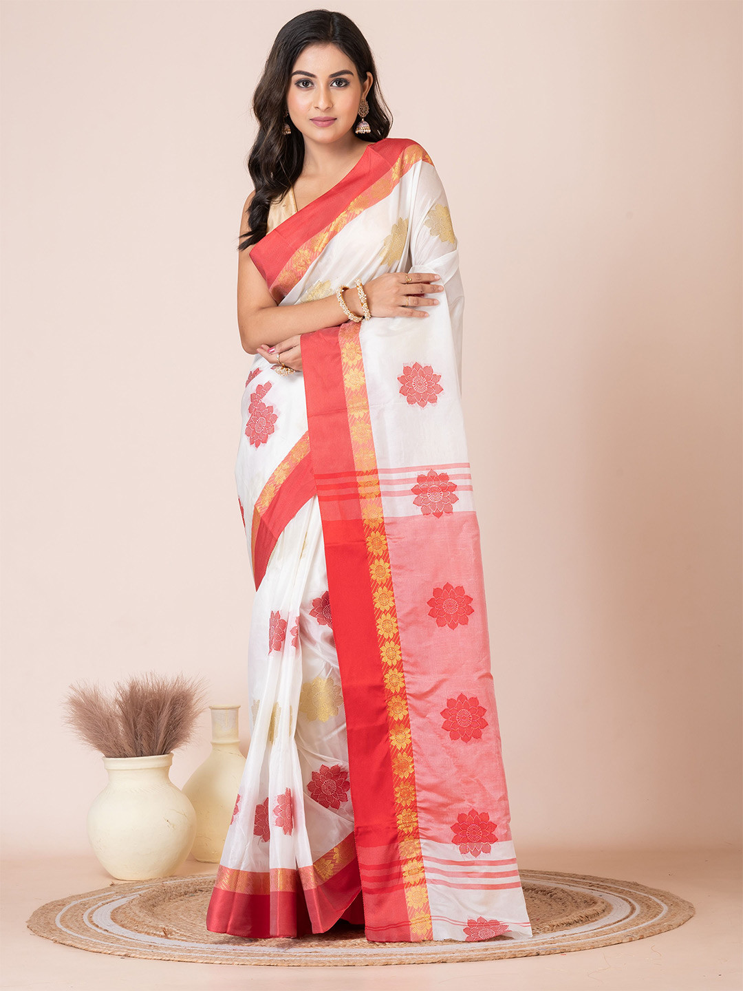 

Laa Calcutta Woven Design Zari Tussar Saree, White