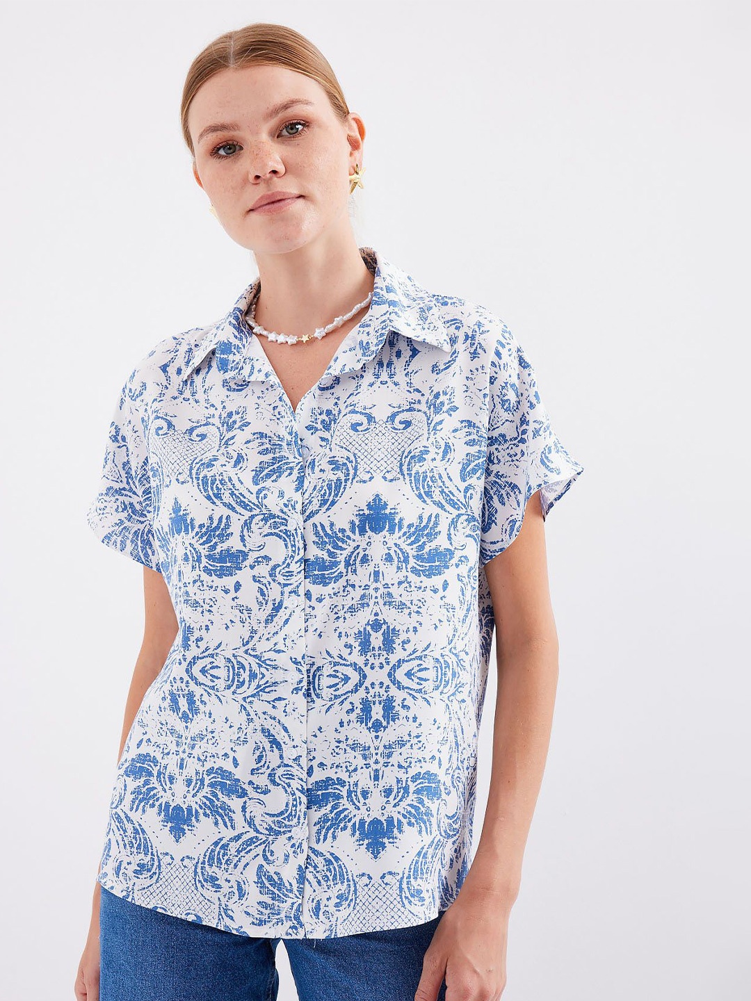 

BIGDART Women Spread Collar Floral Printed Casual Shirt, White