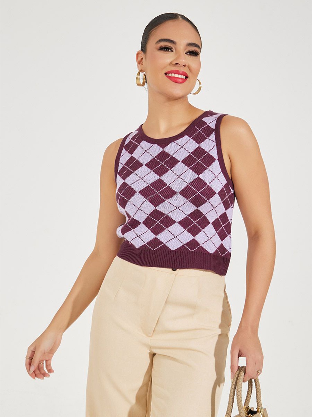 

Styli Women Diamond Patterned Fitted Sleeveless Cropped Sweater, Purple