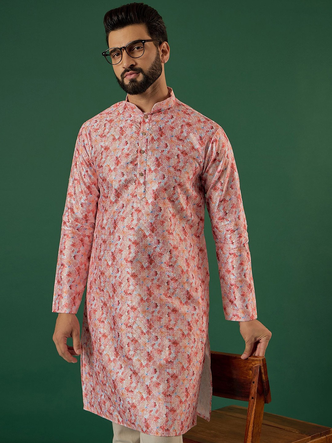 

Anouk Geometric Woven Design Mandarin Collar Straight Kurta, Pink