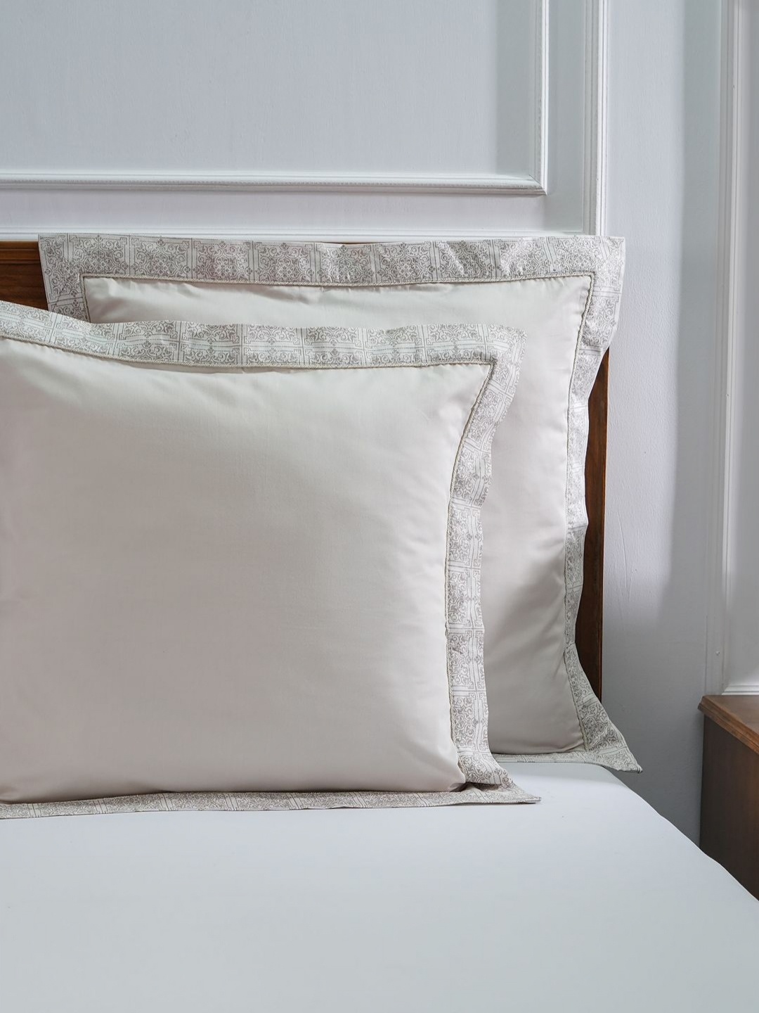 

MASPAR Acanthus Serenity Beige 2 Pieces Printed Pure Cotton Square Pillow Covers