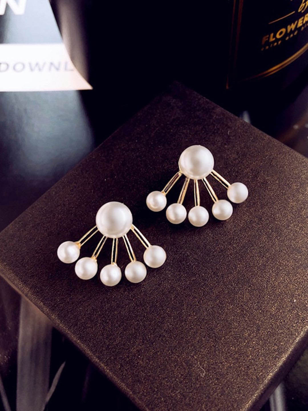 

KRENOZ Pearls Studded Geometric Studs, Gold