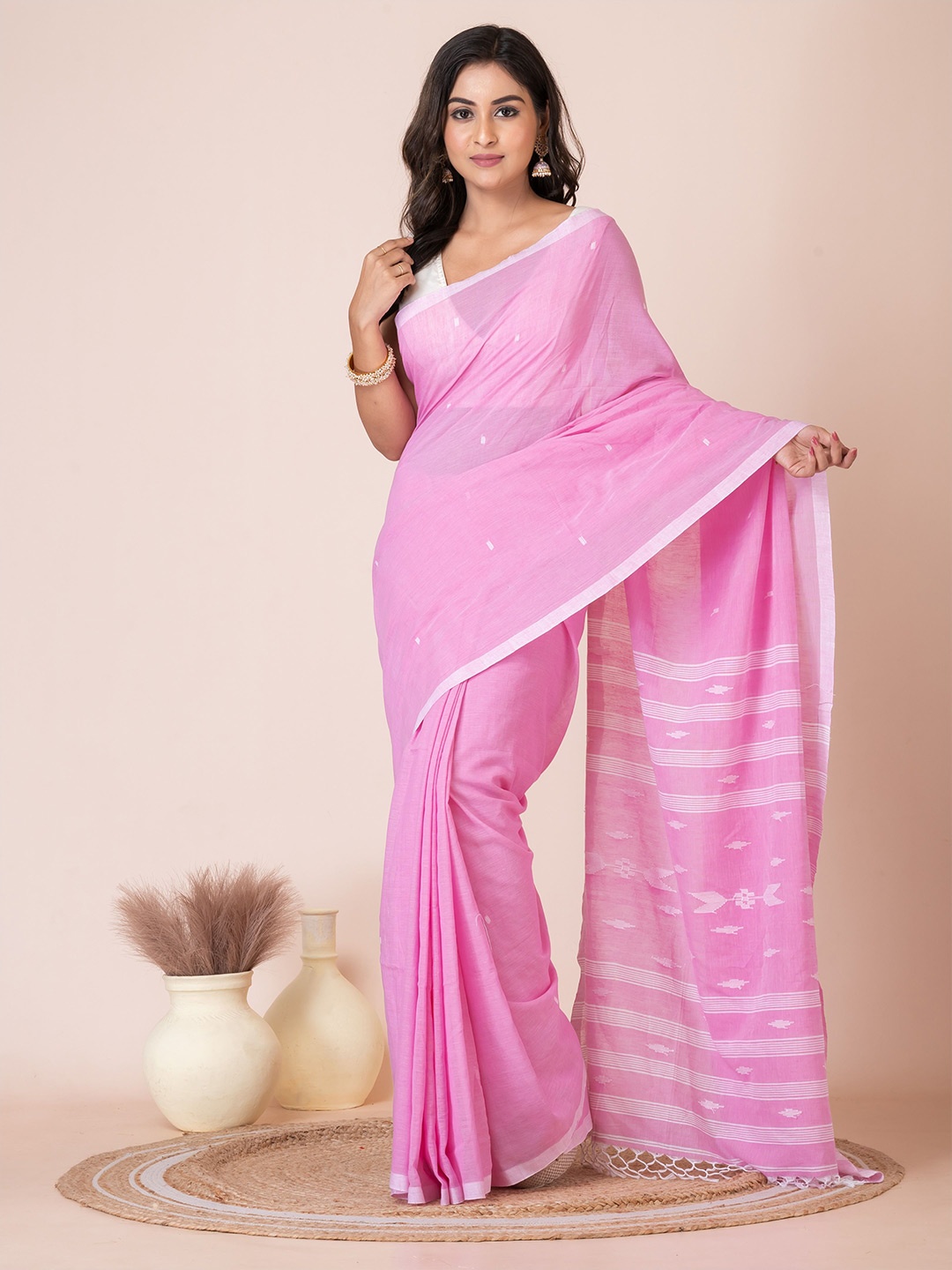 

Laa Calcutta Woven Design Pure Cotton Saree, Pink