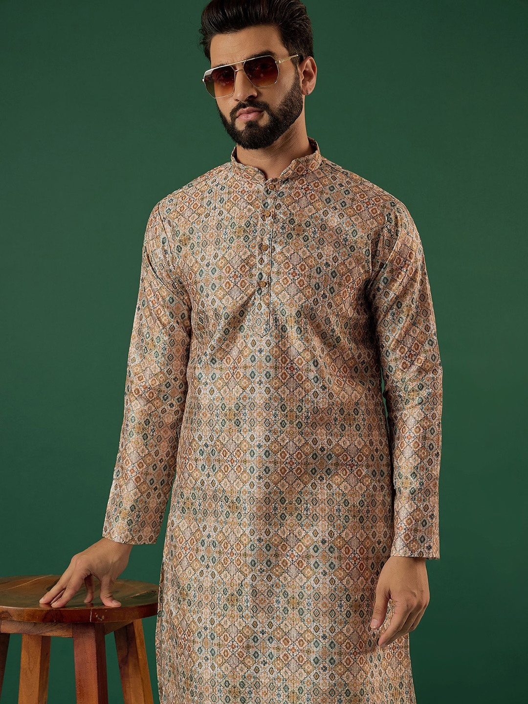 

Anouk Geometric Woven Design Mandarin Collar Straight Kurta, Green