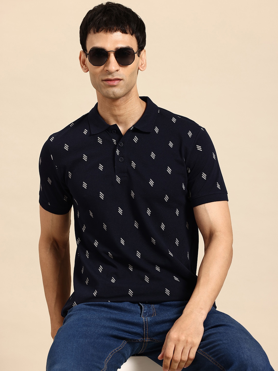 

United Colors of Benetton Men Printed Polo Collar T-shirt, Navy blue