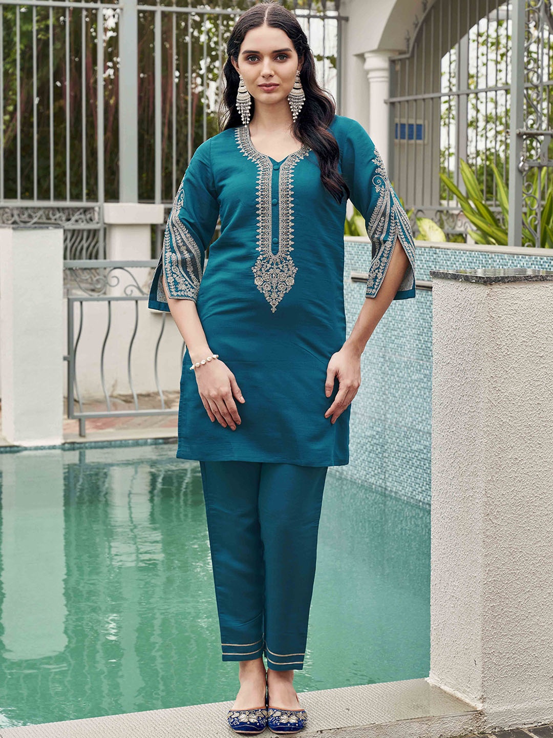 

Tikhi Imli Embroidered Tunic With Trousers, Teal