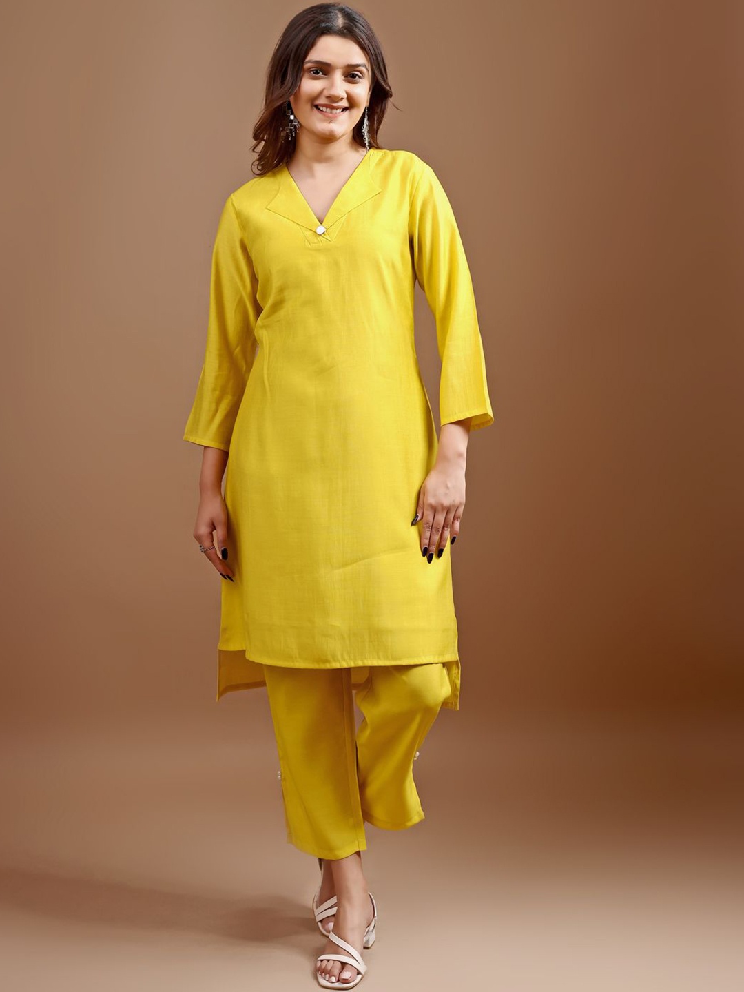 

Tikhi Imli V-Neck Tunic With Trousers, Yellow