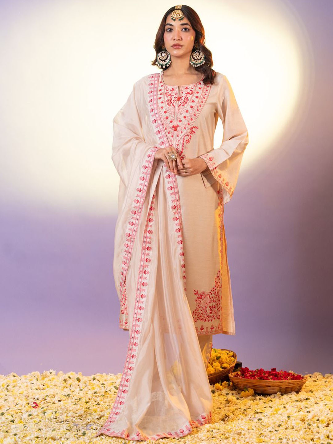 

HEEPOSH Floral Embroidered Notch Neck Straight Kurta with Trousers & Dupatta, Beige