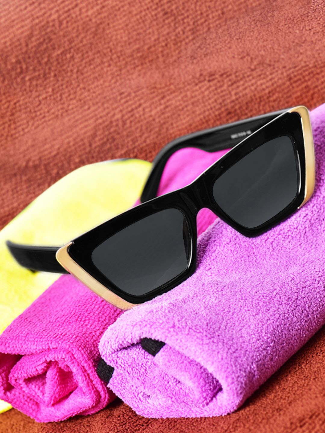 

DressBerry Women Browline Sunglasses with UV Protected Lens, Black