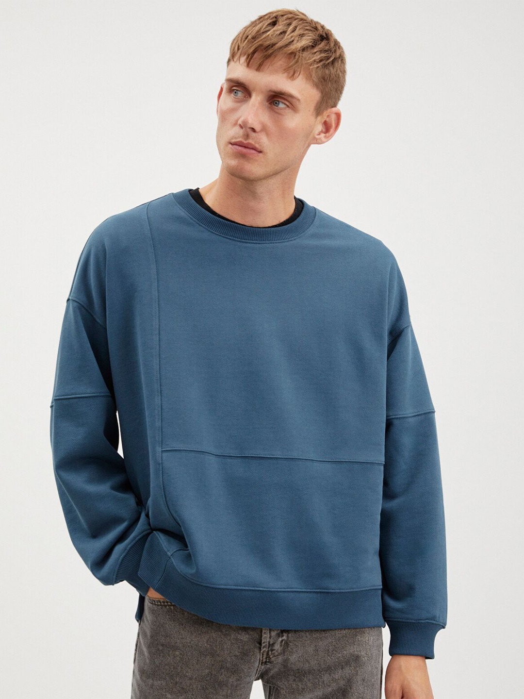 

GRIMELANGE Men Round Neck Solid Sweatshirt, Green