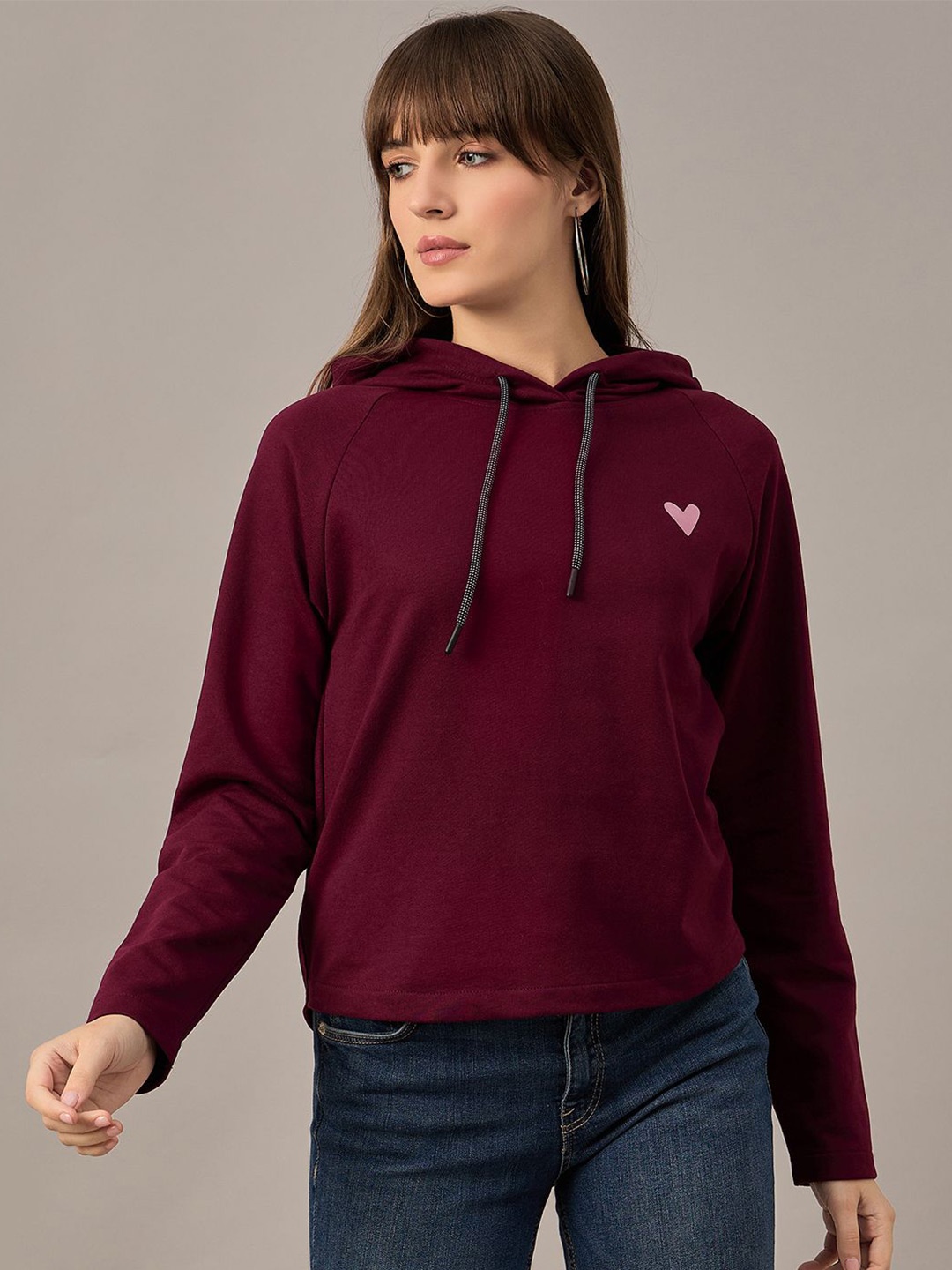 

The Roadster Lifestyle Co Women Solid Hooded Sweatshirt, Maroon