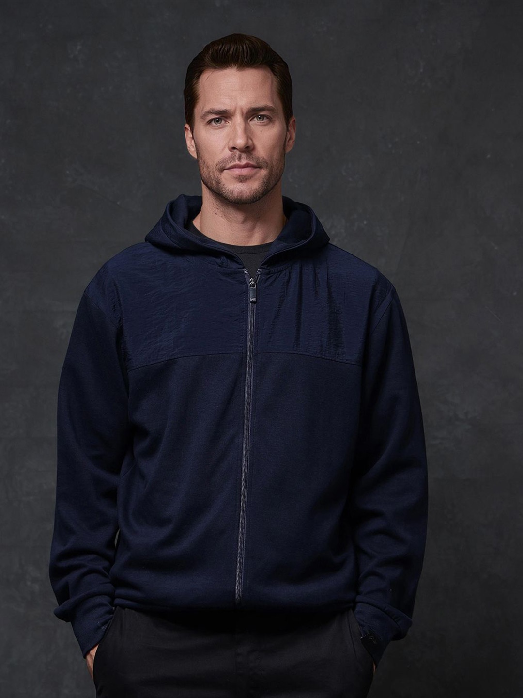 

RARE RABBIT Men Solid Hooded Sweatshirt, Navy blue