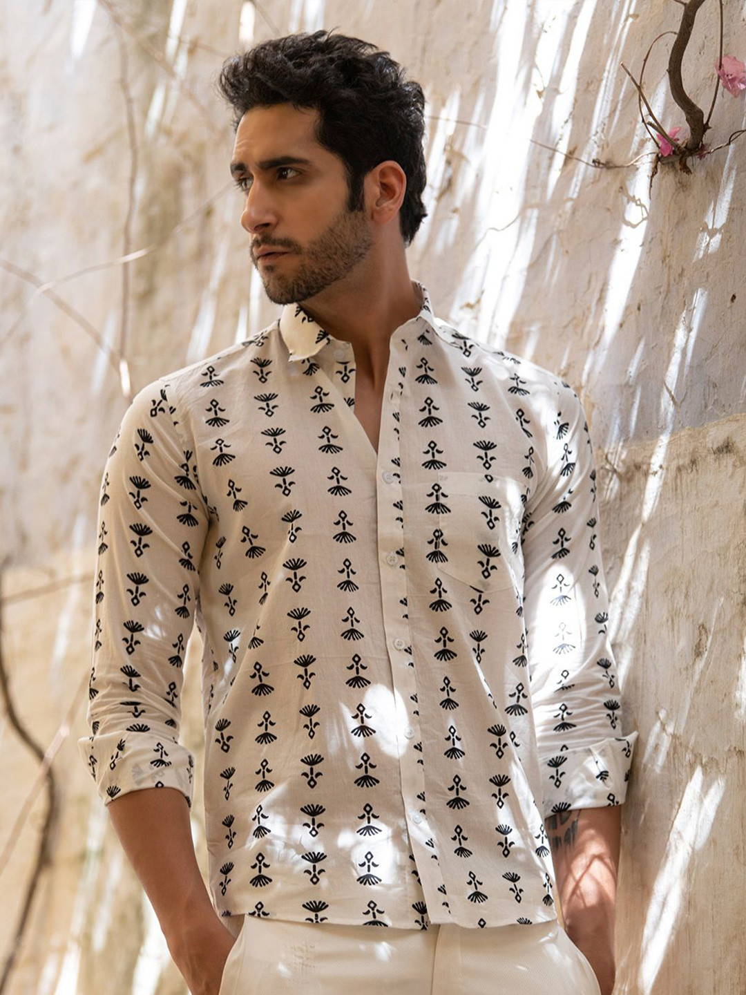 

Tistabene Men Standard Spread Collar Abstract Printed Cotton Casual Shirt, White