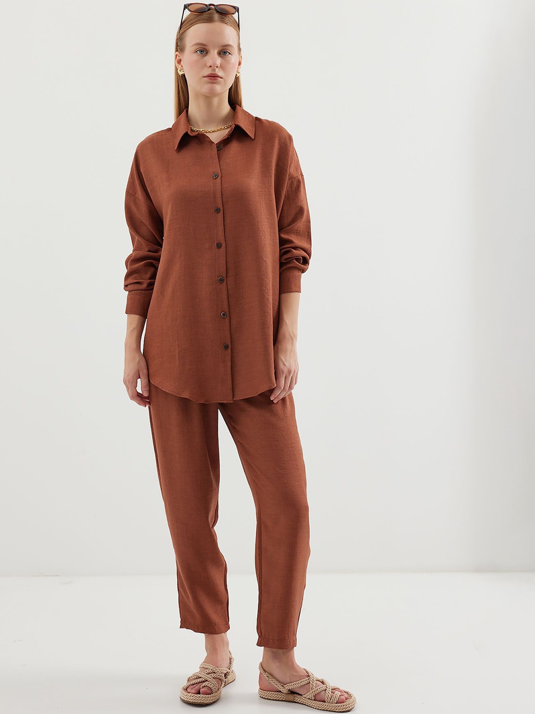 

BIGDART Long Sleeves Shirt With Trousers, Coffee brown