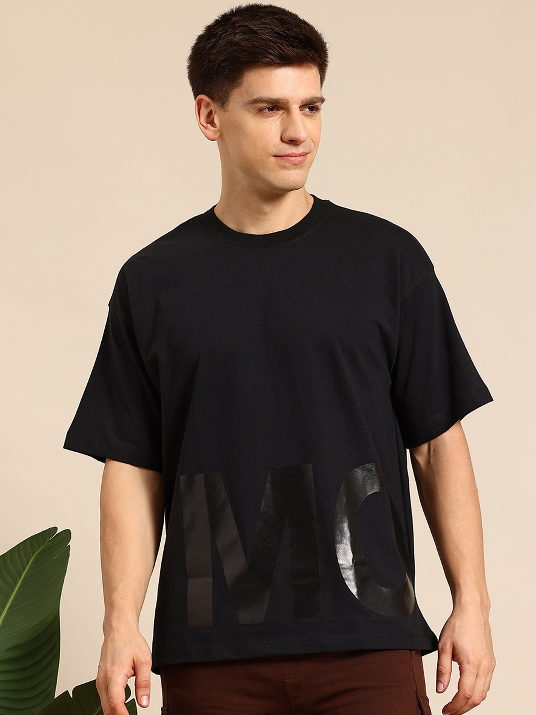 

Mast & Harbour Typography Printed Drop-Shoulder Sleeves T-shirt, Black
