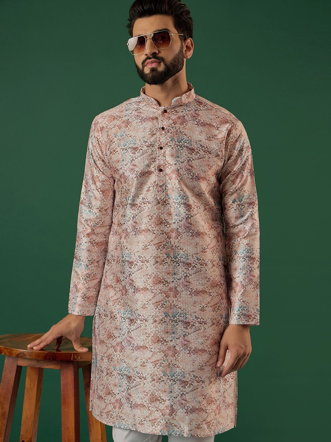 

Anouk Printed Mandarin Collar Straight Kurta, Peach