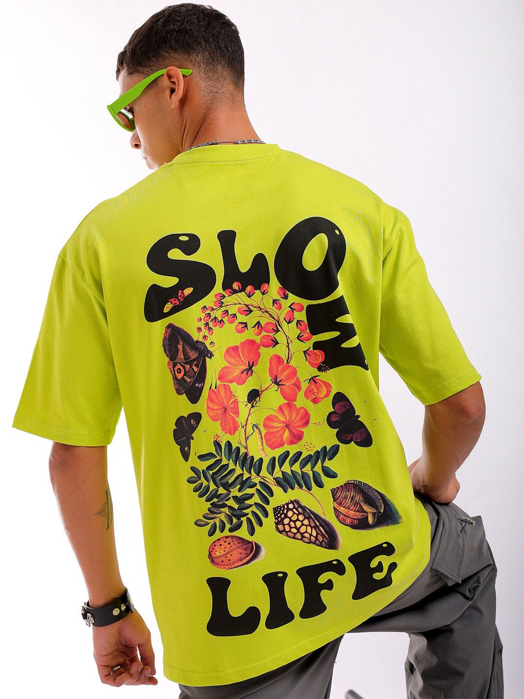 

The Indian Garage Co Men Back Printed Round Neck Boxy Oversized T-shirt, Green