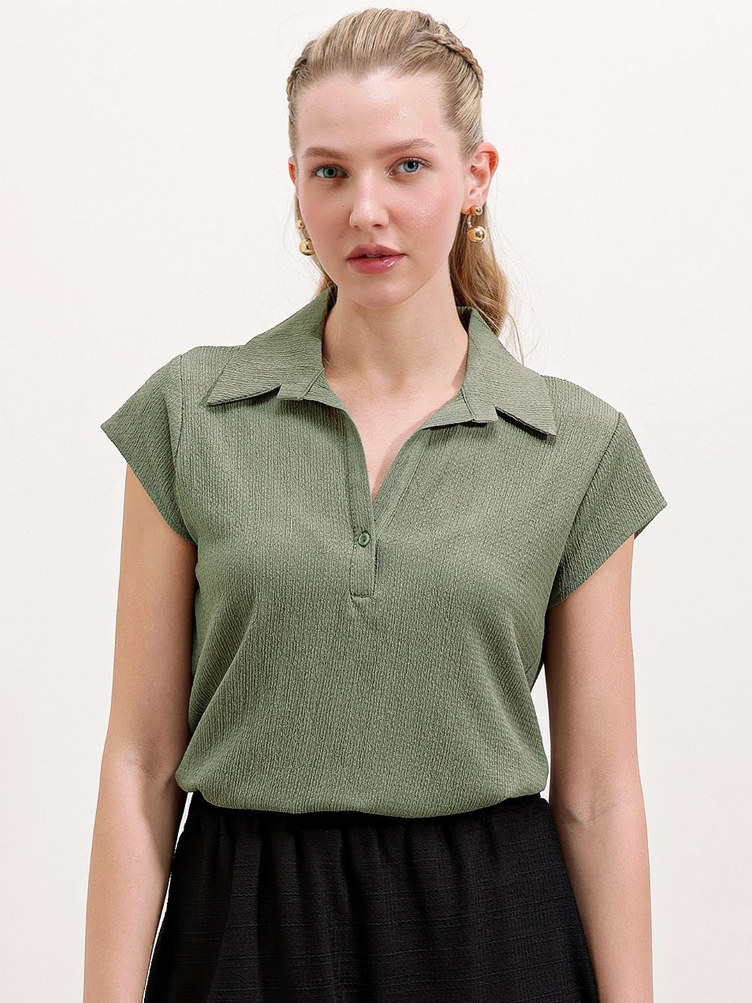 

BIGDART Extended Sleeves Shirt Style Top, Na
