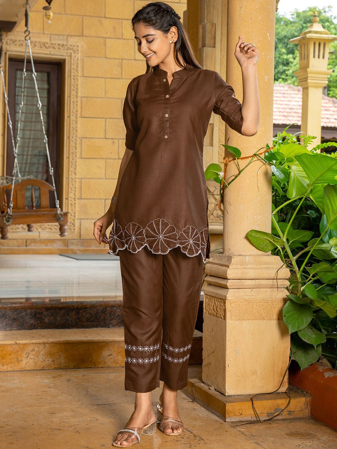 

Lilots Floral Embroidered Mandarin Collar Tunic With Trousers, Coffee brown