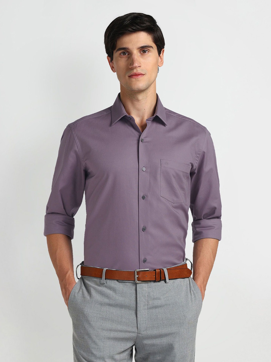 

Arrow Men Smart Cutaway Collar Solid Cotton Slim Fit Formal Shirt, Purple