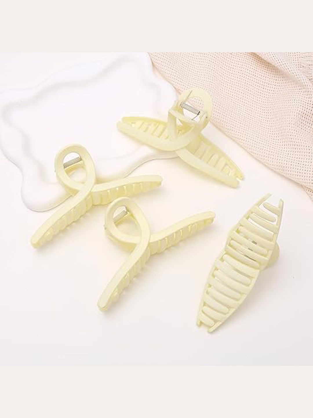 

Softwrap Women Set Of 4 Claw Clips, Cream