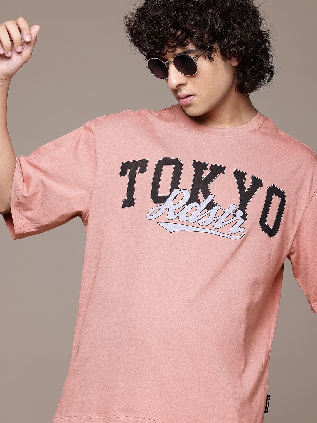 

Roadster Typography Printed Drop-Shoulder Sleeves Pure Cotton T-shirt, Pink