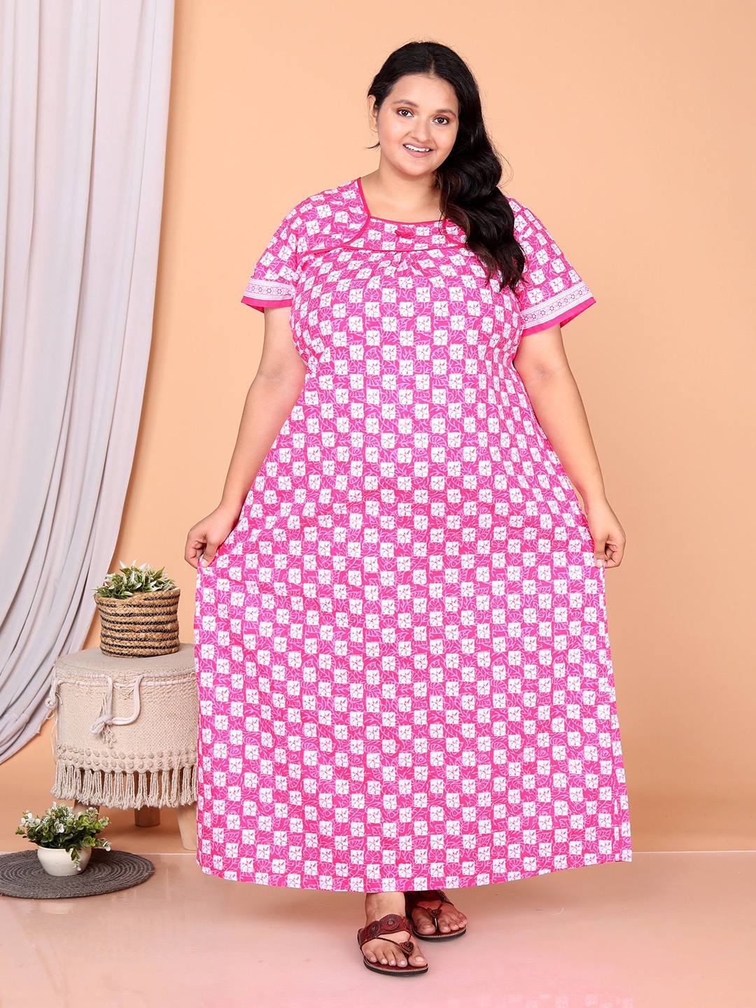 

JAIPZZ APPARELS Printed Maxi Nightdress, Pink