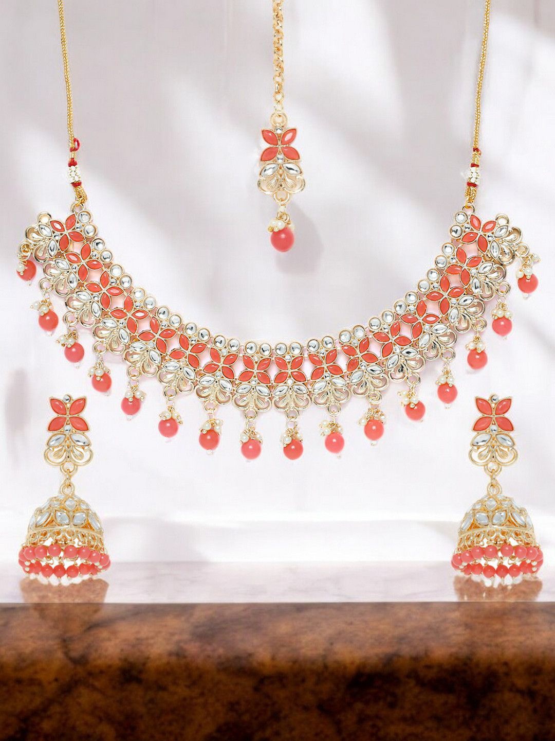 

Anouk Gold-Toned Kundan Studded & Beaded Choker Necklace Set