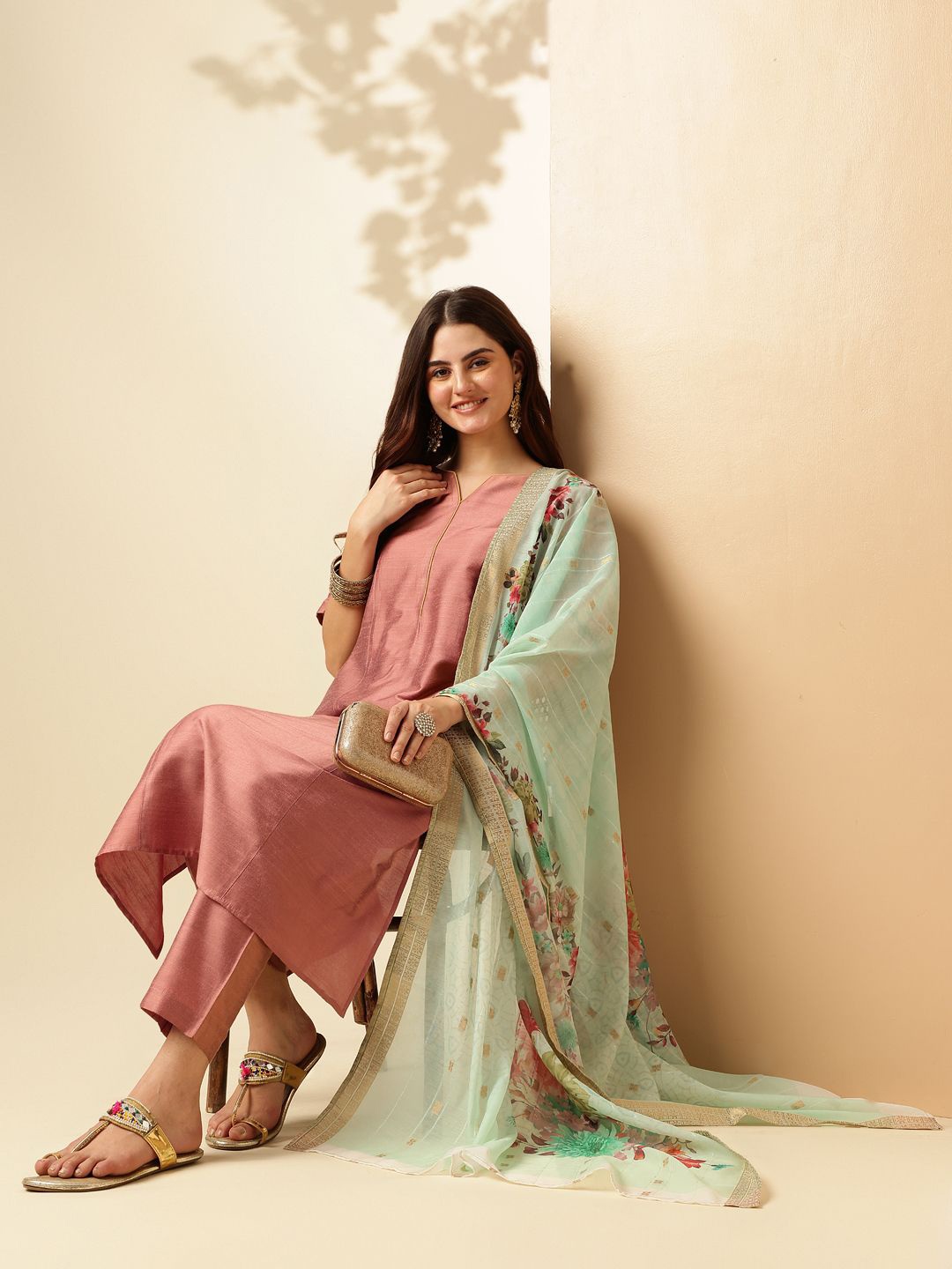 

Anouk Panelled Straight Kurta with Trousers & Dupatta, Copper