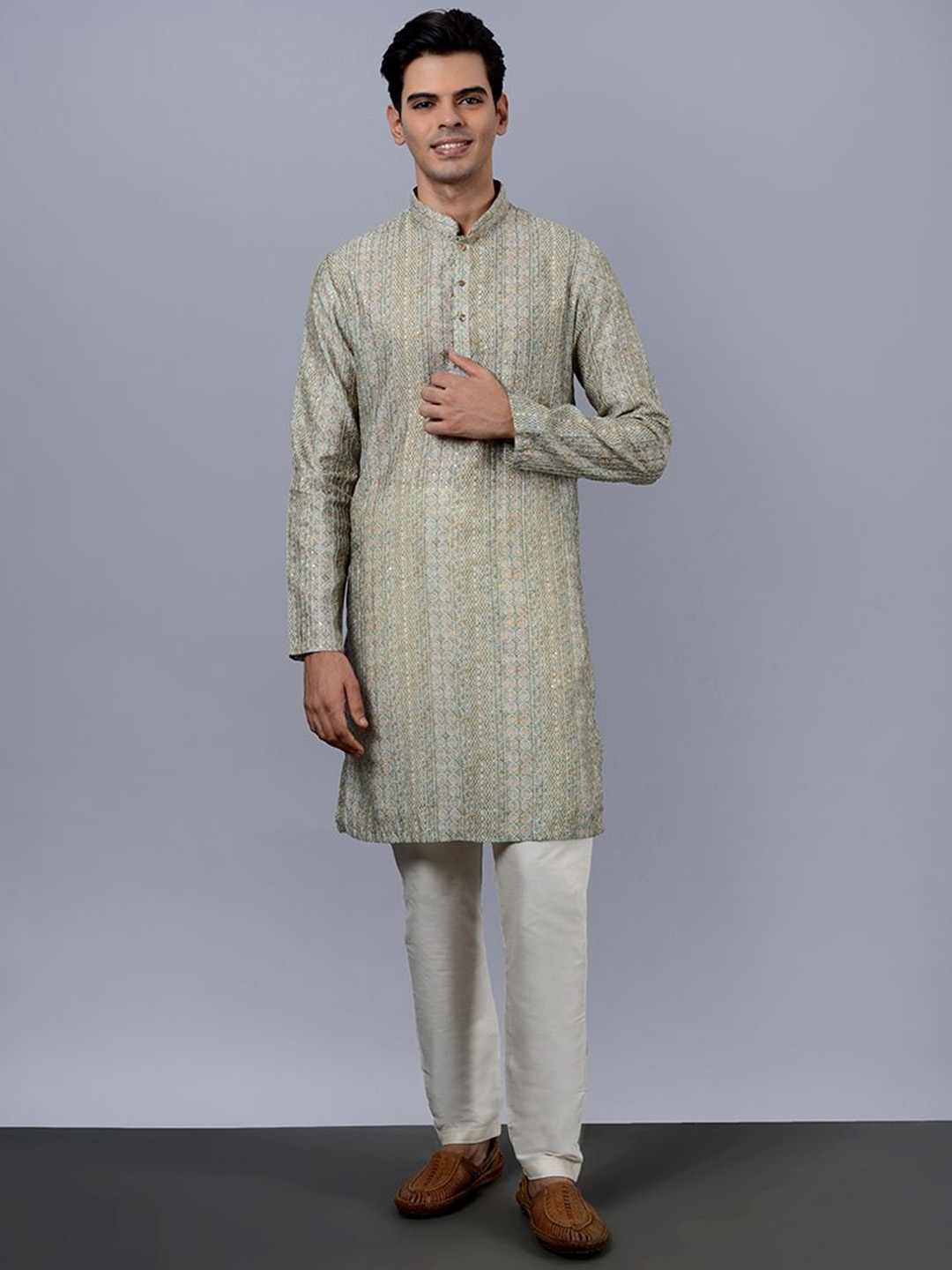 

azania Ethnic Motifs Printed & Embroidered Sequinned Straight Kurta with Pyjamas, Green
