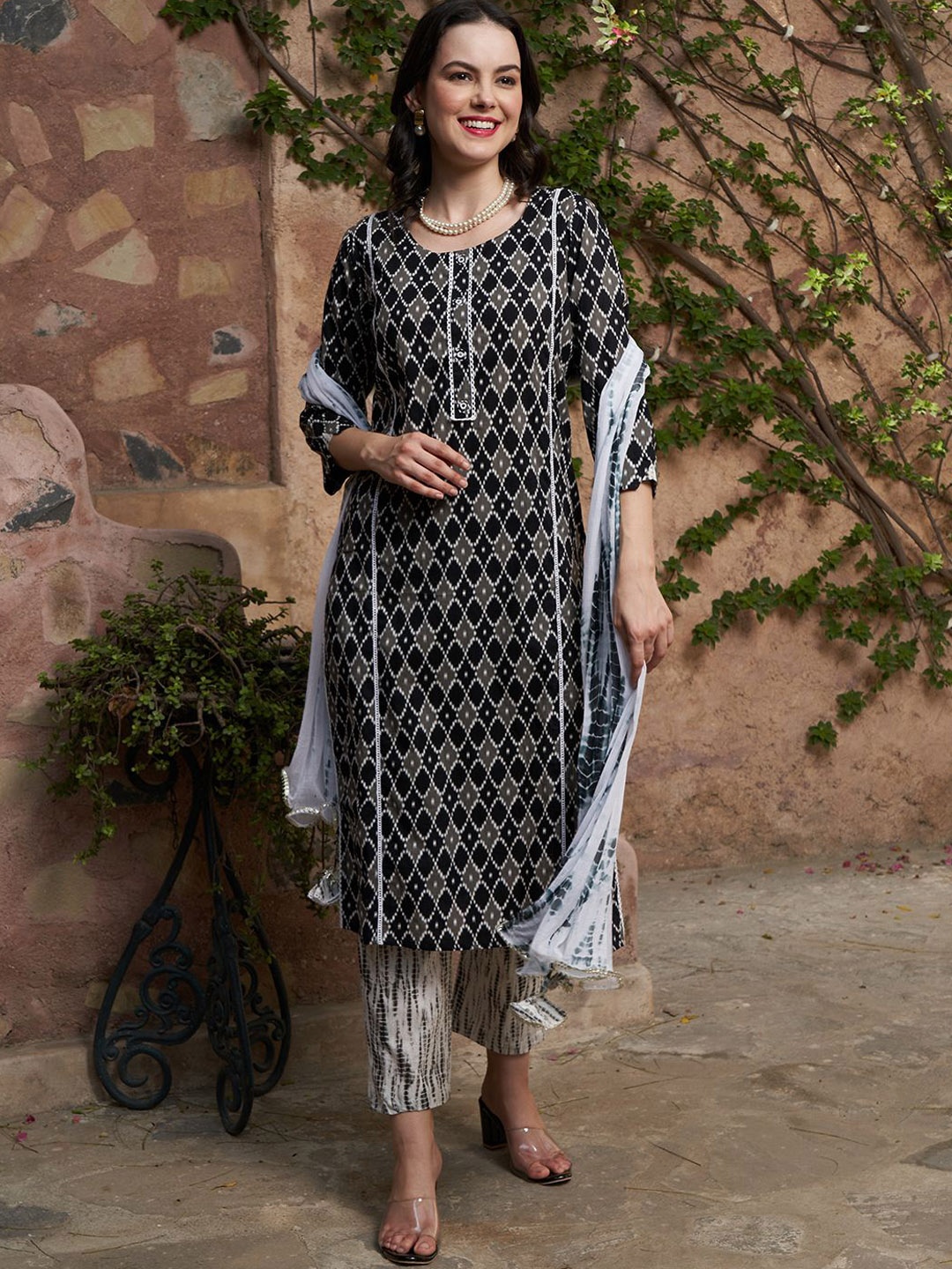 

BANDIA Printed Regular Mirror Work Pure Cotton Straight Kurta with Trousers & Dupatta, Black