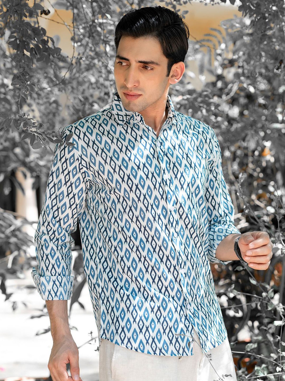 

Tistabene Men Standard Spread Collar Abstract Printed Cotton Casual Shirt, Blue