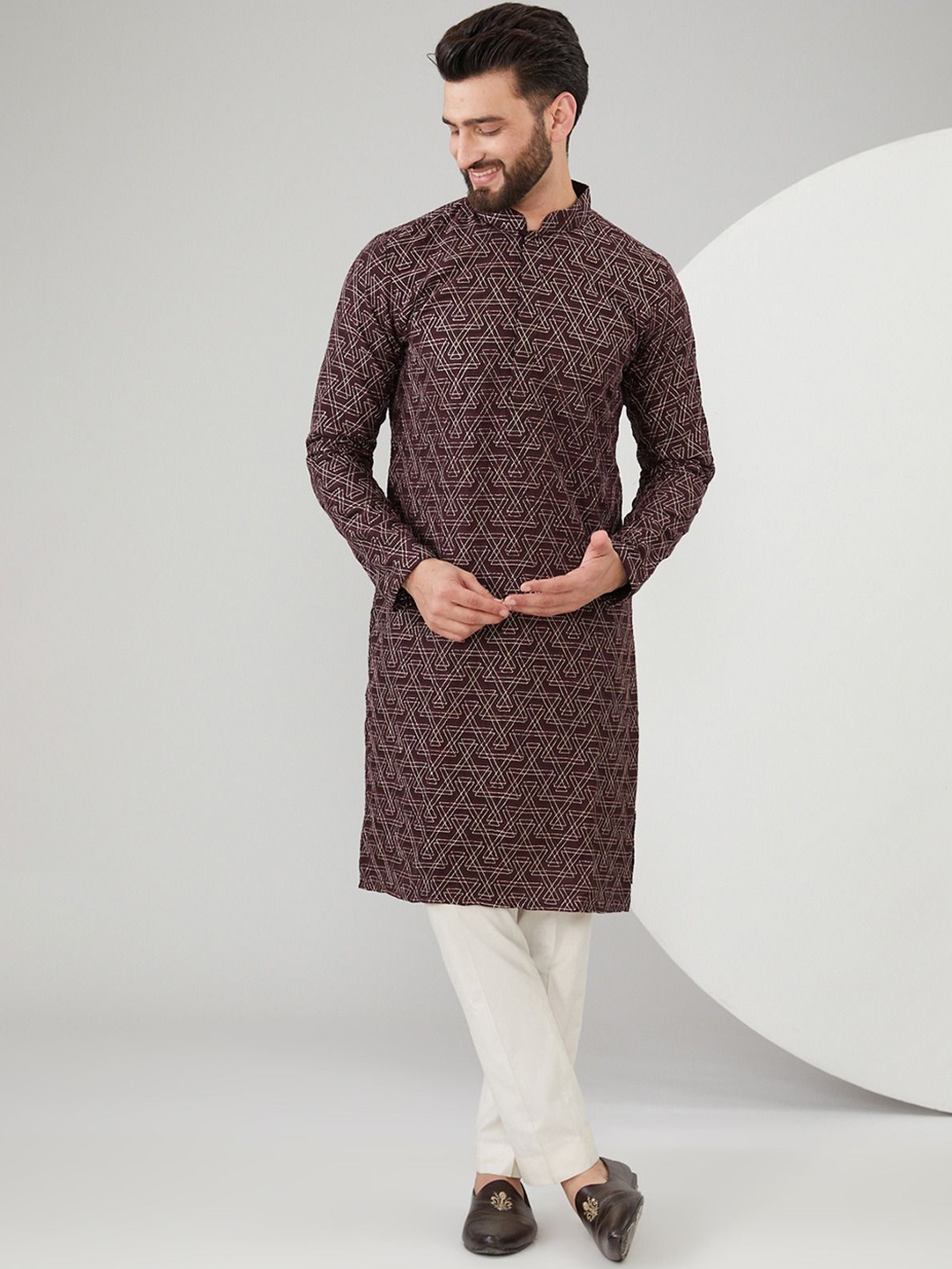 

KASBAH CLOTHING NISHCHAIY SAJDEH Geometric Embroidered Silk Straight Kurta, Maroon