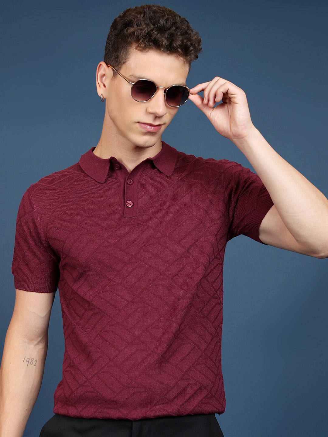 

HIGHLANDER Self Design Polo Collar Acrylic T-shirt, Maroon