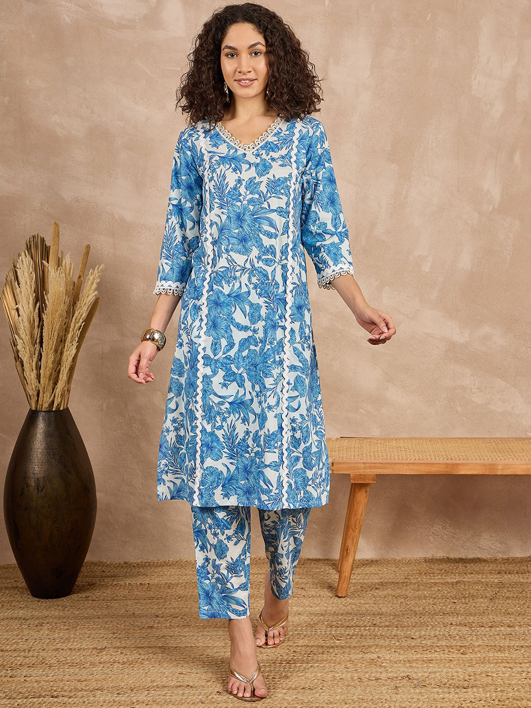 

all about you Blue Floral Printed Panelled Lace Pure Cotton A-Line Kurta With Trousers
