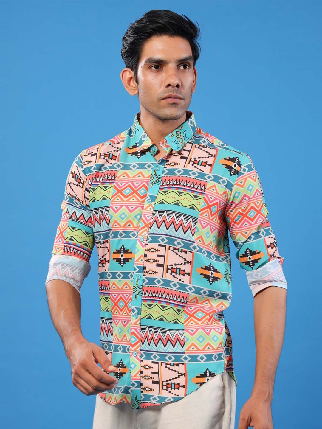

Tistabene Men Standard Spread Collar Conversational Printed Crepe Casual Shirt, Peach