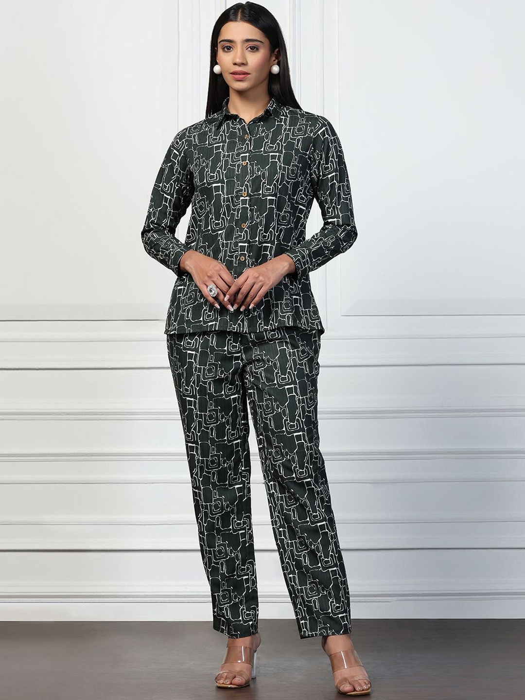 

FASHION DREAM Printed Shirt With Trouser, Green