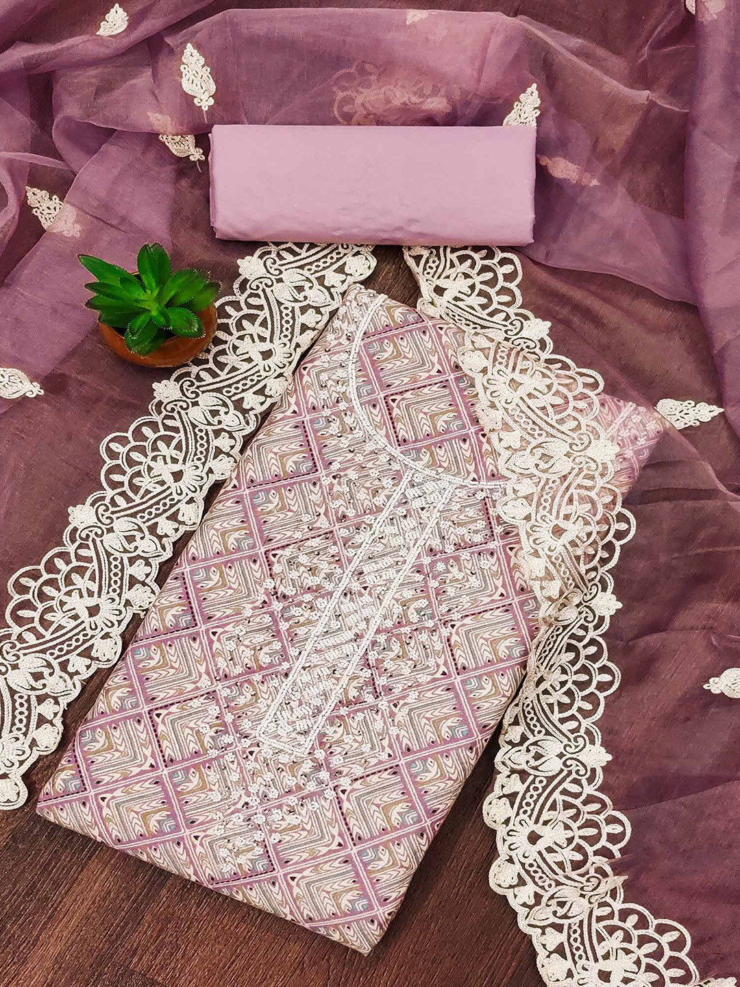 

Peachmode Geometric Printed Beads & Stones Pure Cotton Unstitched Dress Material, Pink