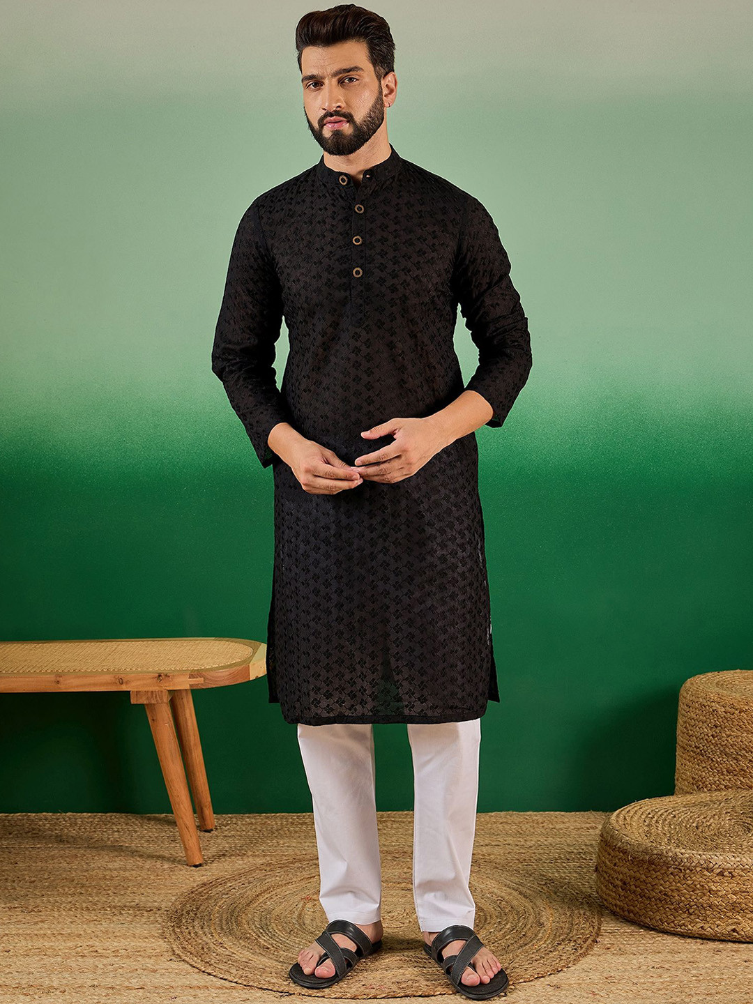 

Sangria Geometric Embroidered Mandarin Collar Straight Kurta, Black