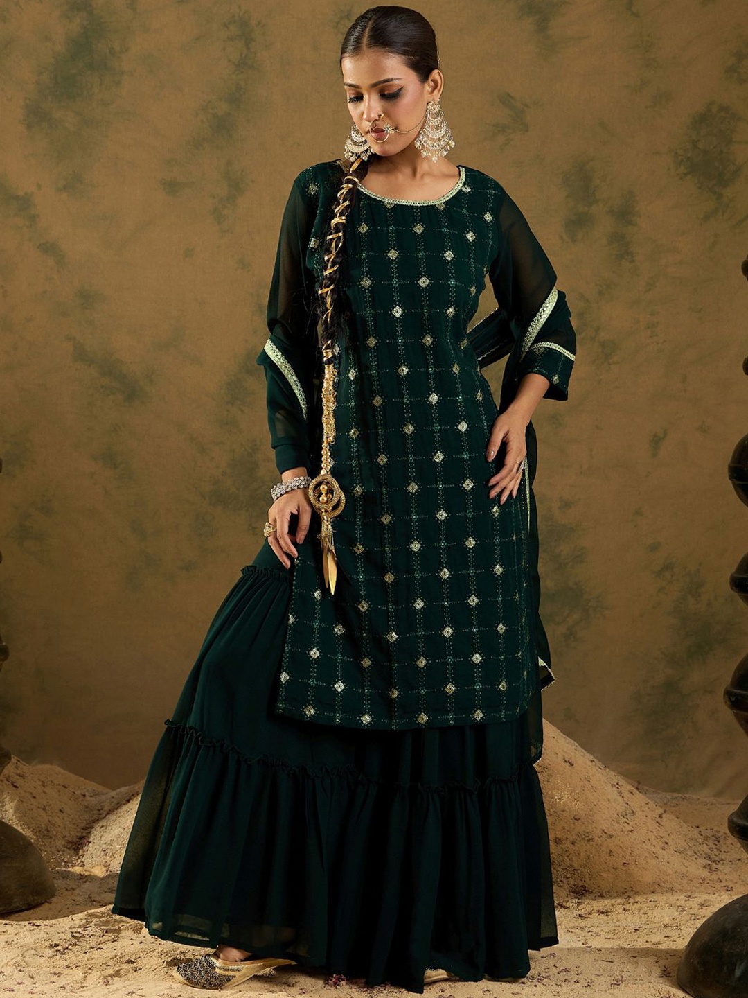 

Indo Era Embroidered Thread Work Regular Sleeves Round Neck Poly georgette Kurta Set, Green