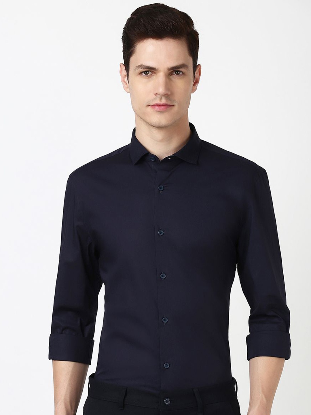 

Peter England Men Spread Collar Solid Cotton Slim Fit Formal Shirt, Navy blue