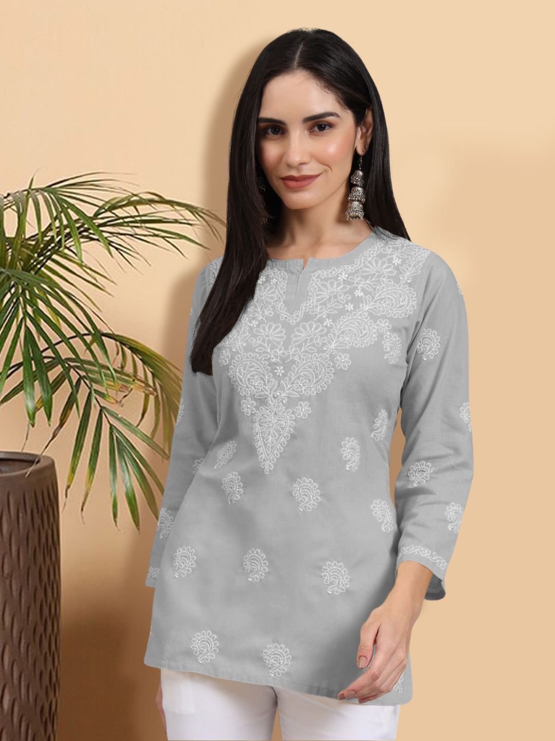 

PARAMOUNT CHIKAN Women Embroidered Lucknowi Chikankari Cotton Kurti, Grey