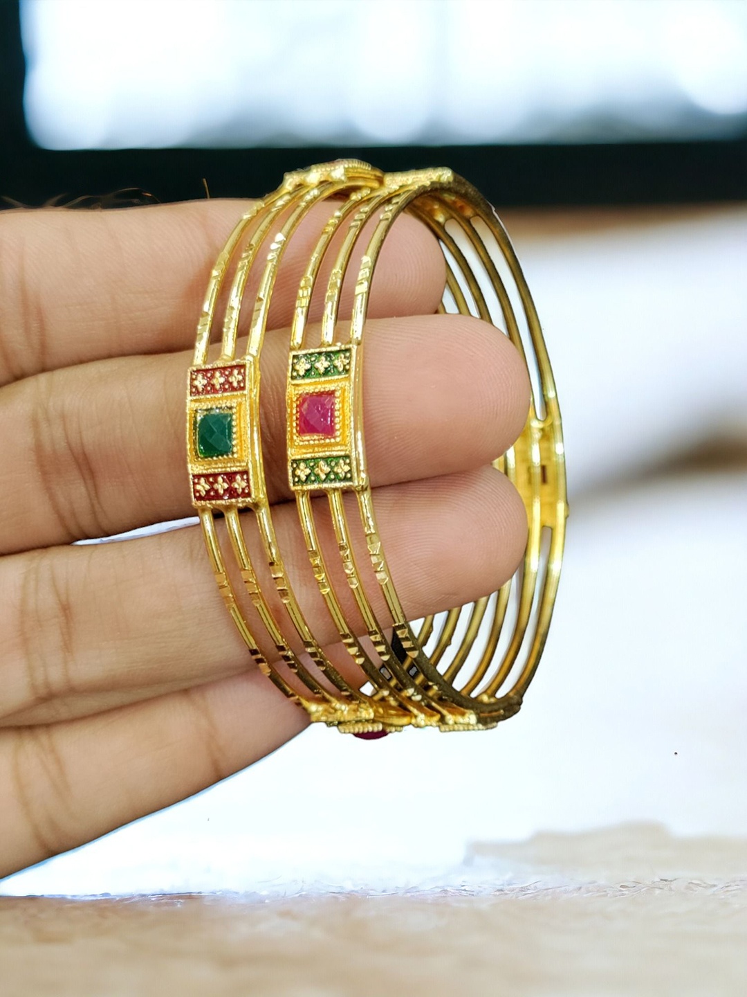 

The Pari Set Of 2 Gold-Plated Stone-Studded Bangles